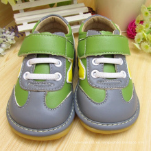 Baby Boy Squeaky Zapatos Verde Gris